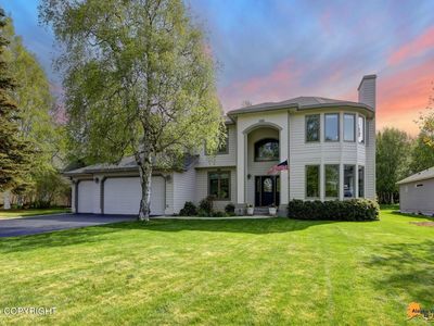 740 Botanical Heights Cir