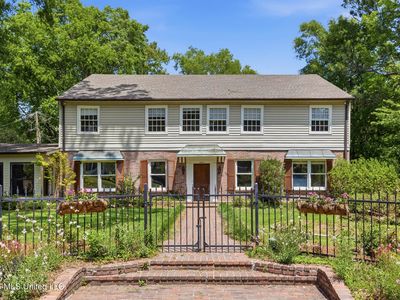 622 Broadway Ave
