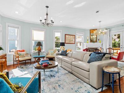 264 E Cottage St #1