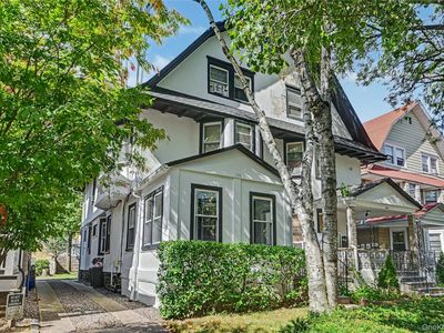 176 Archer Avenue