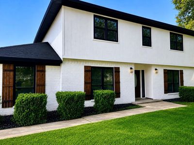 3811 Empress Ln