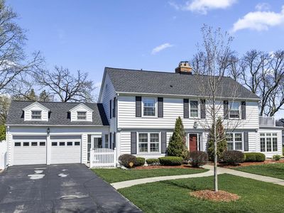 306 South Vincennes CIRCLE