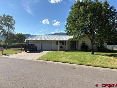 1622 Meadowbrook Boulevard