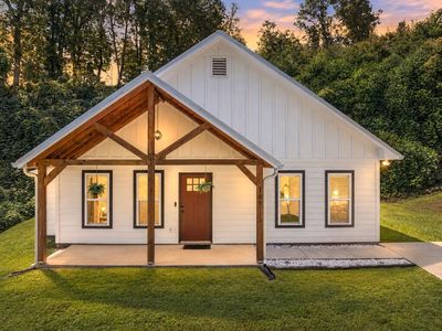 165 Logan Ln