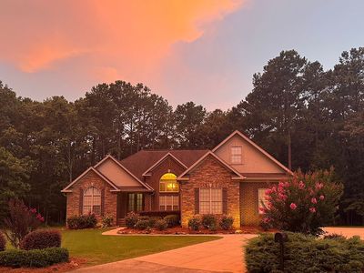 221 English Ln