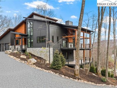 5529 Eagles Nest Trail