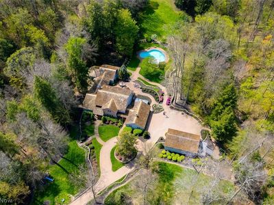 1160 Fox Hill Dr