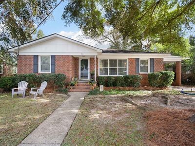 511 E Barksdale Dr