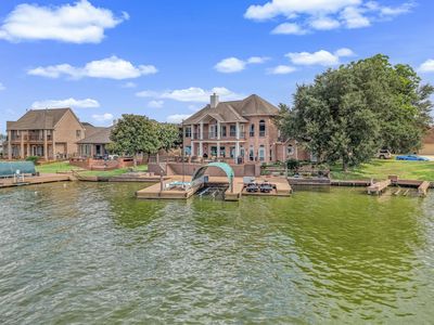 318 Bayshore Dr