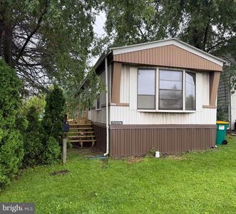 1104 W Elm Ave