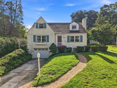 699 Crystal Dr