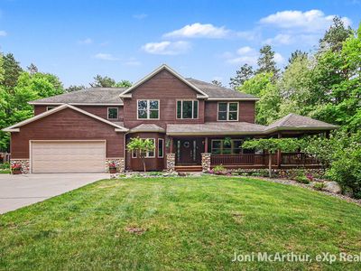 5888 Blakely Dr NE