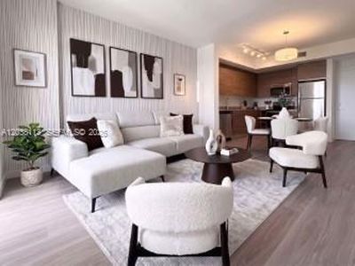 315 NW 27th Ave #303