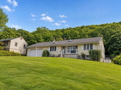 30 Birchwood Dr