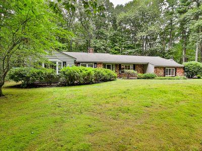 24 Cricket Hill Drive