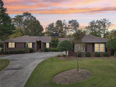 204 Longview Ave