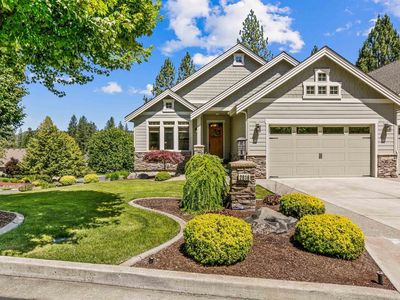 2016 W Forest Hill Ln
