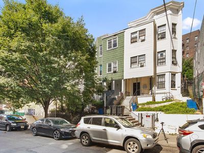 2707 Decatur Ave