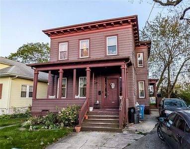 20 Henry St
