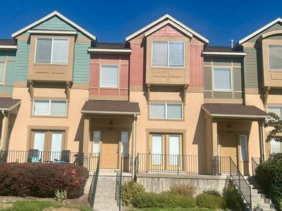 Property at 868 N Shepard Creek Pkwy, Farmington, UT