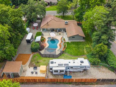 9101 Orangevale Ave