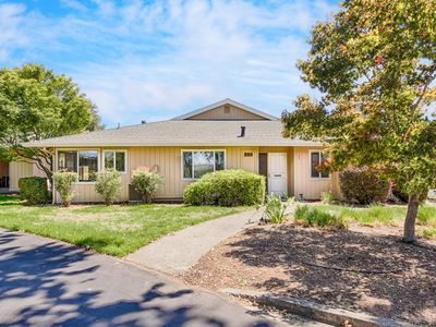 1 Meadowgreen Court