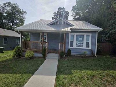 409 Westside Dr