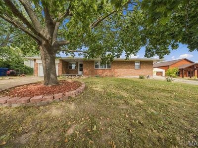 102 W Center St