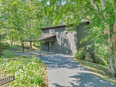 3067 Green Hill Dr