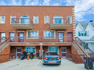 8807 Bay 16th St #3A