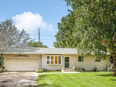 1212 Crystal Dr