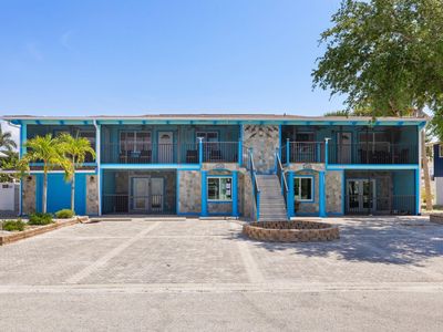 198-200 Anchorage St