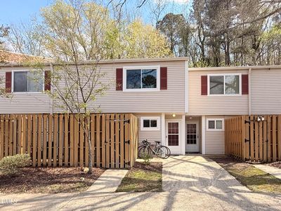 220 Elizabeth St APT A15