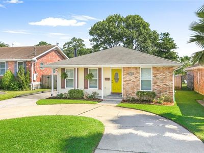 4740 W Esplanade Ave