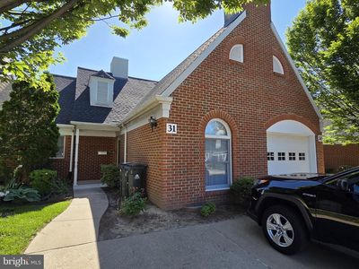 31 W Village Rd