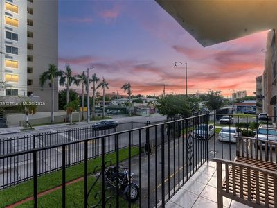 1051 SW 1st St APT 211