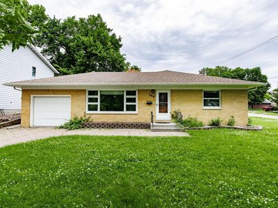 706 W Stanton Ave