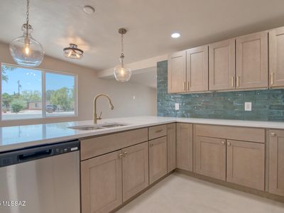 1218 W La Pasadita Pl