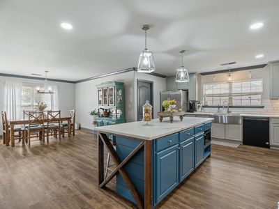 1049 Hidden Forest Dr