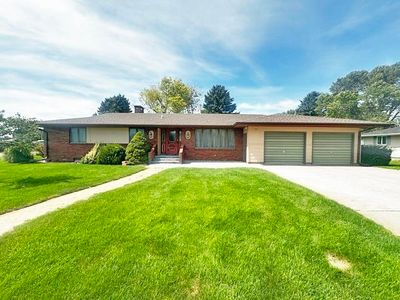 Property at 303 Stable Dr, Bertrand, NE