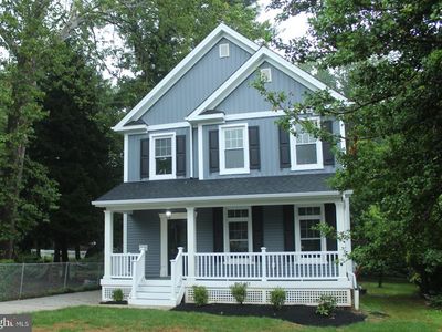 244 W Ridley Ave