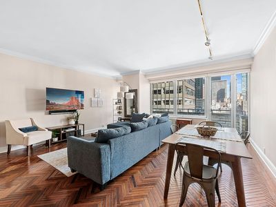 216 E 47th St APT 11A