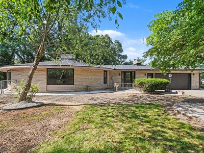 2631 Hillview Ln
