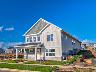 4756 Romaine