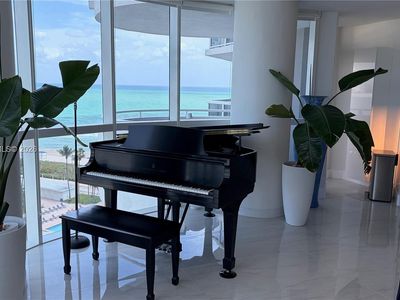 6301 Collins Ave APT 1207