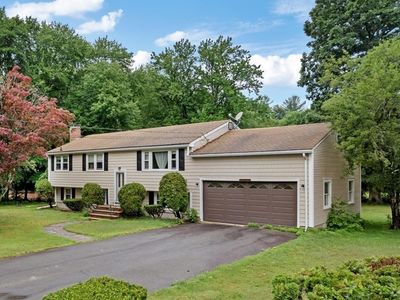 17 Brewster Dr