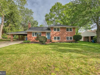 1635 Dinneen Dr