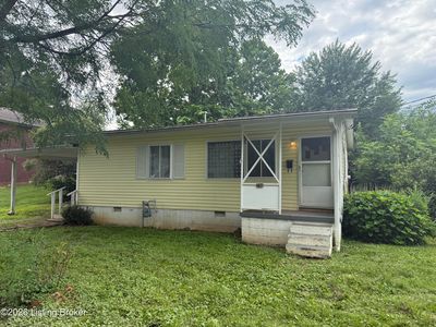 706 Bland St
