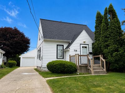 715 S 27th STREET