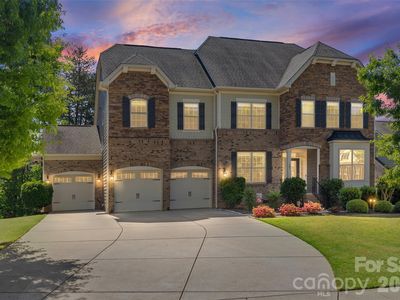 187 Halifax Dr